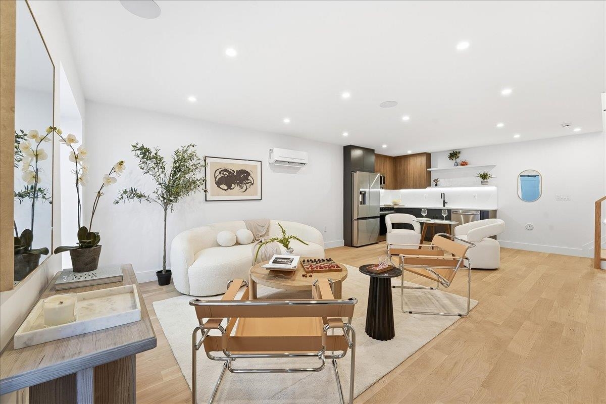 105 LAIDLAW Avenue, Jersey City, JC Heights, NJ 07306 - Property photo 4 of 18