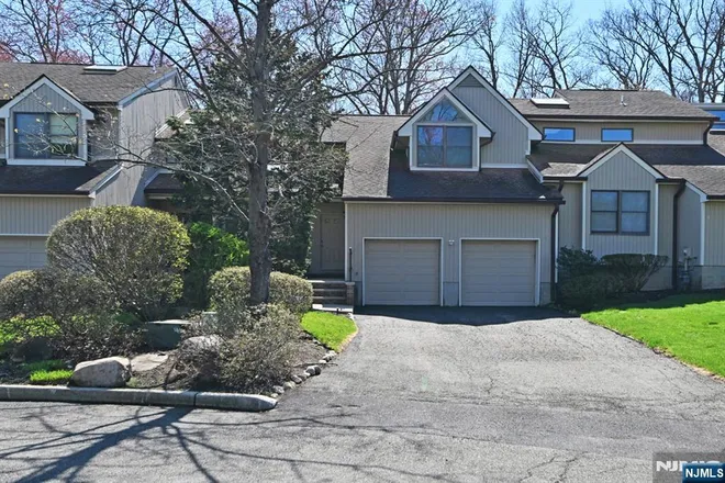 47 Bentley, Franklin Lakes, NJ 07417