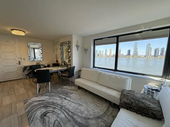 415 East 37th Street #7-F, New York, NY 10016