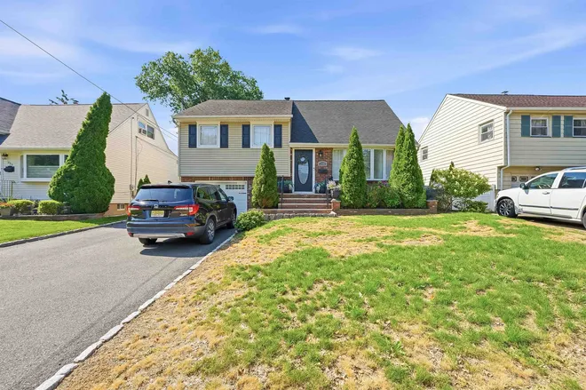 230 WATCHUNG Avenue, Bloomfield, NJ 07003