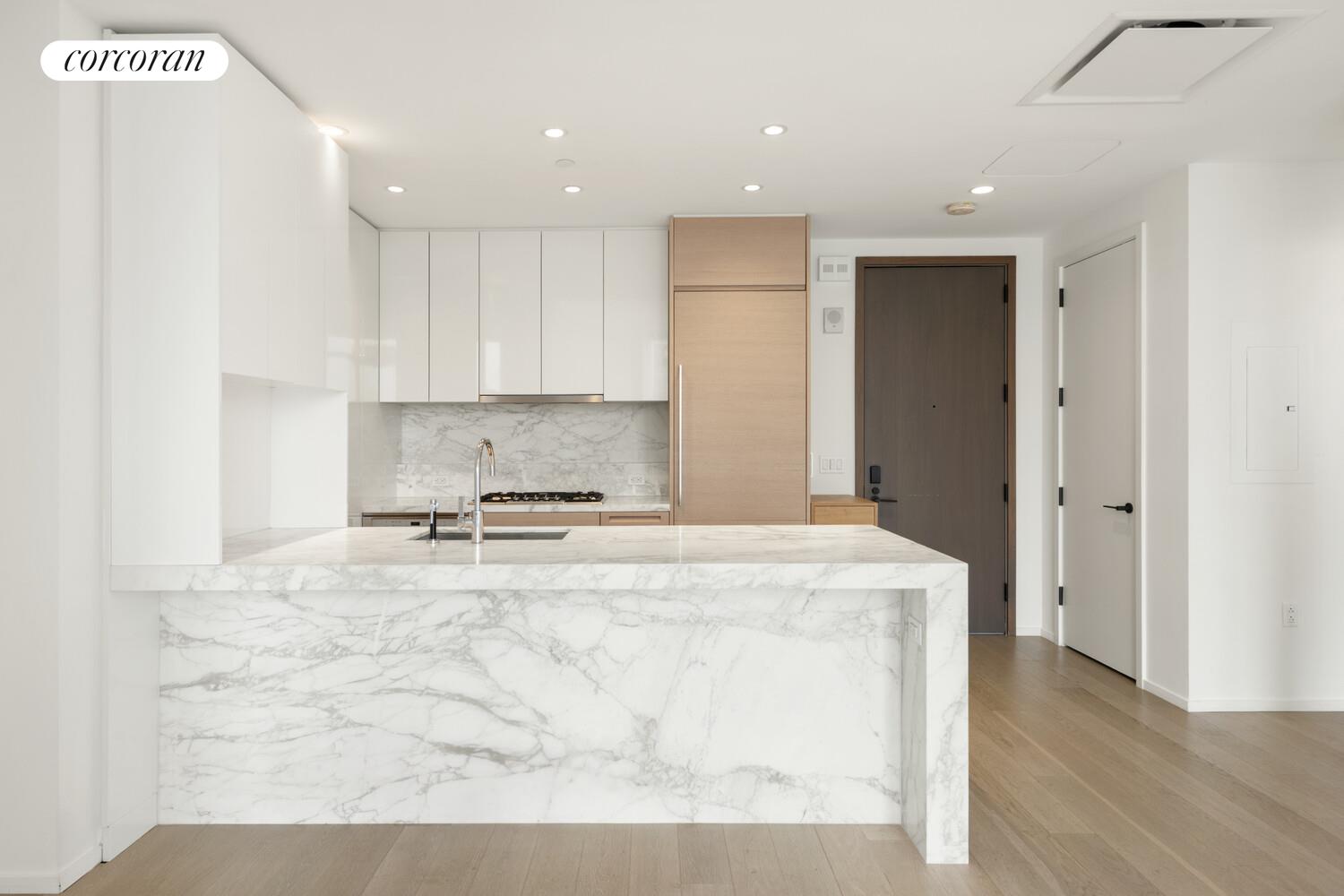 30 RIVERSIDE Boulevard #32E, Lincoln Square, Manhattan, NY 10069 - Property photo 2 of 22