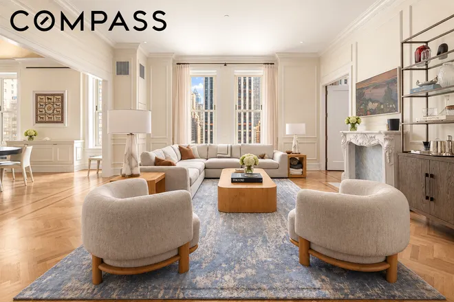 1 Central Park #913, New York, NY 10019