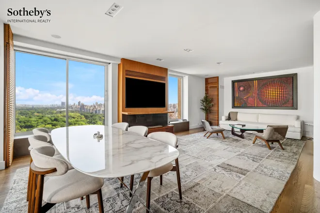 106 Central Park #33A, New York, NY 10019