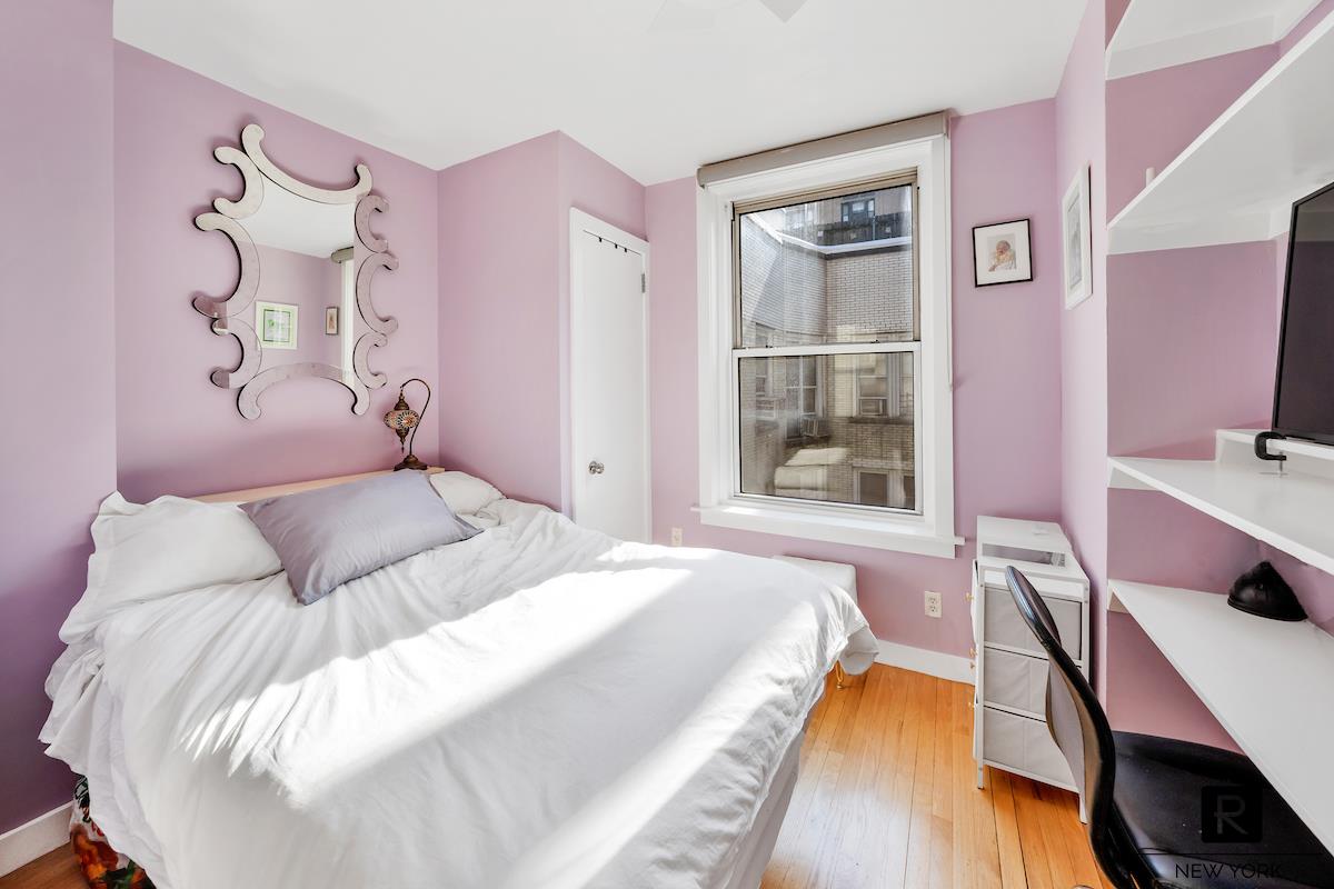 251 West 98th Street #9-C, Upper West Side, Manhattan, NY 10025 - Property photo 5 of 17
