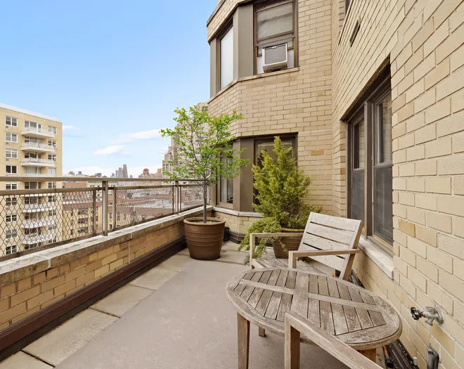 55 East 9th Street #10G, New York, NY 10003