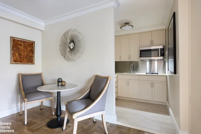 230 East 15th Street #5R, New York, NY 10003