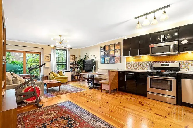 427 Convent Avenue, New York, NY 10031