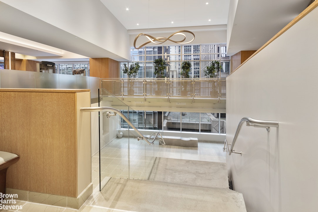 15 West 53rd Street #27E, Midtown, Manhattan, NY 10019 - Property photo 5 of 18