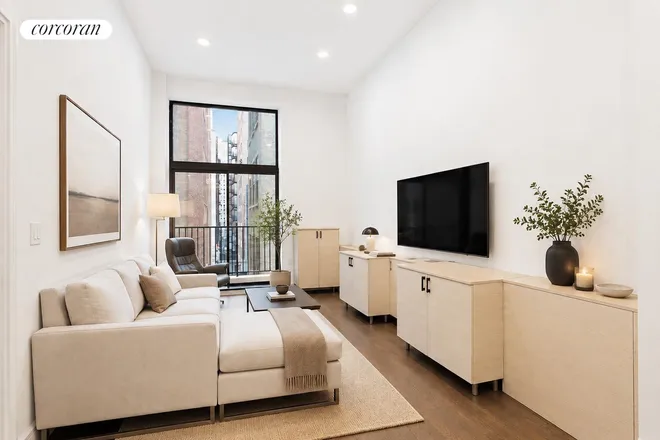 372 5th Avenue #4M, New York, NY 10018