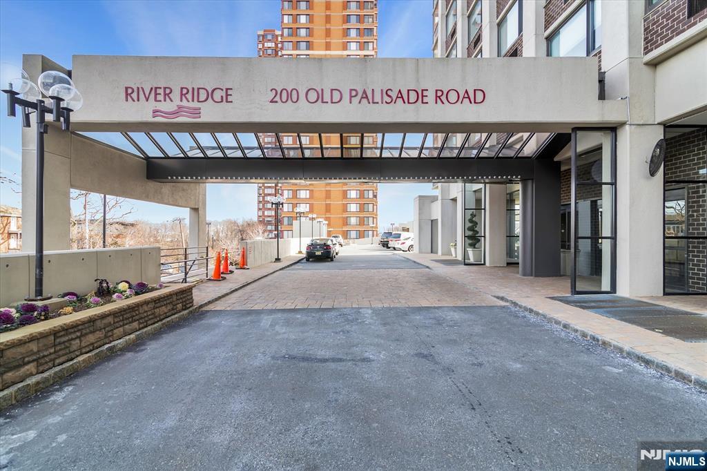 200 Old Palisade #PH4/5, Fort Lee Borough, Fort Lee, NJ 07024 - Property photo 3 of 48