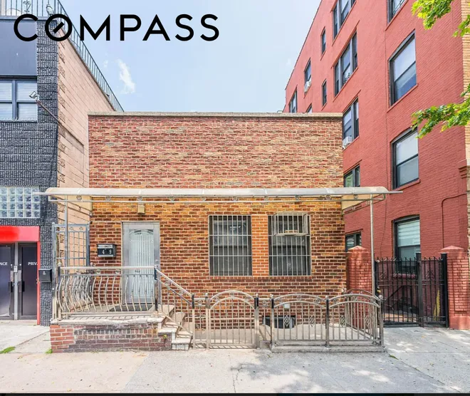 34-09 37th Avenue, Long Island City, NY 11101