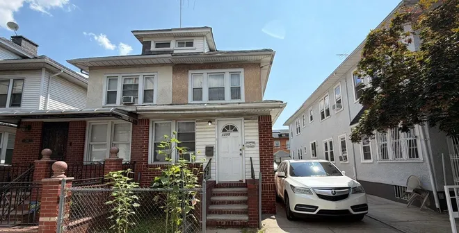 1295 NEW YORK Avenue, Brooklyn, NY 11203