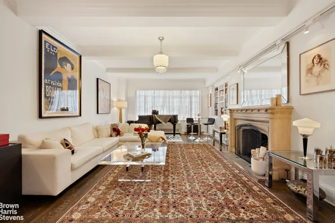 40-50 East 10th Street #5L, New York, NY 10003