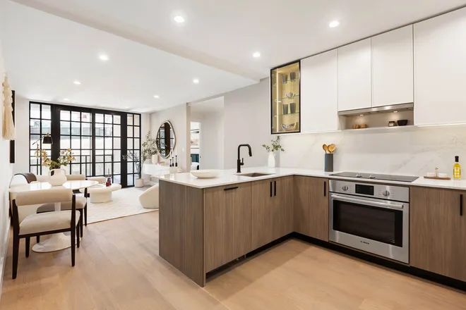 25-23 NEWTOWN Avenue #4A, Astoria, NY 11102