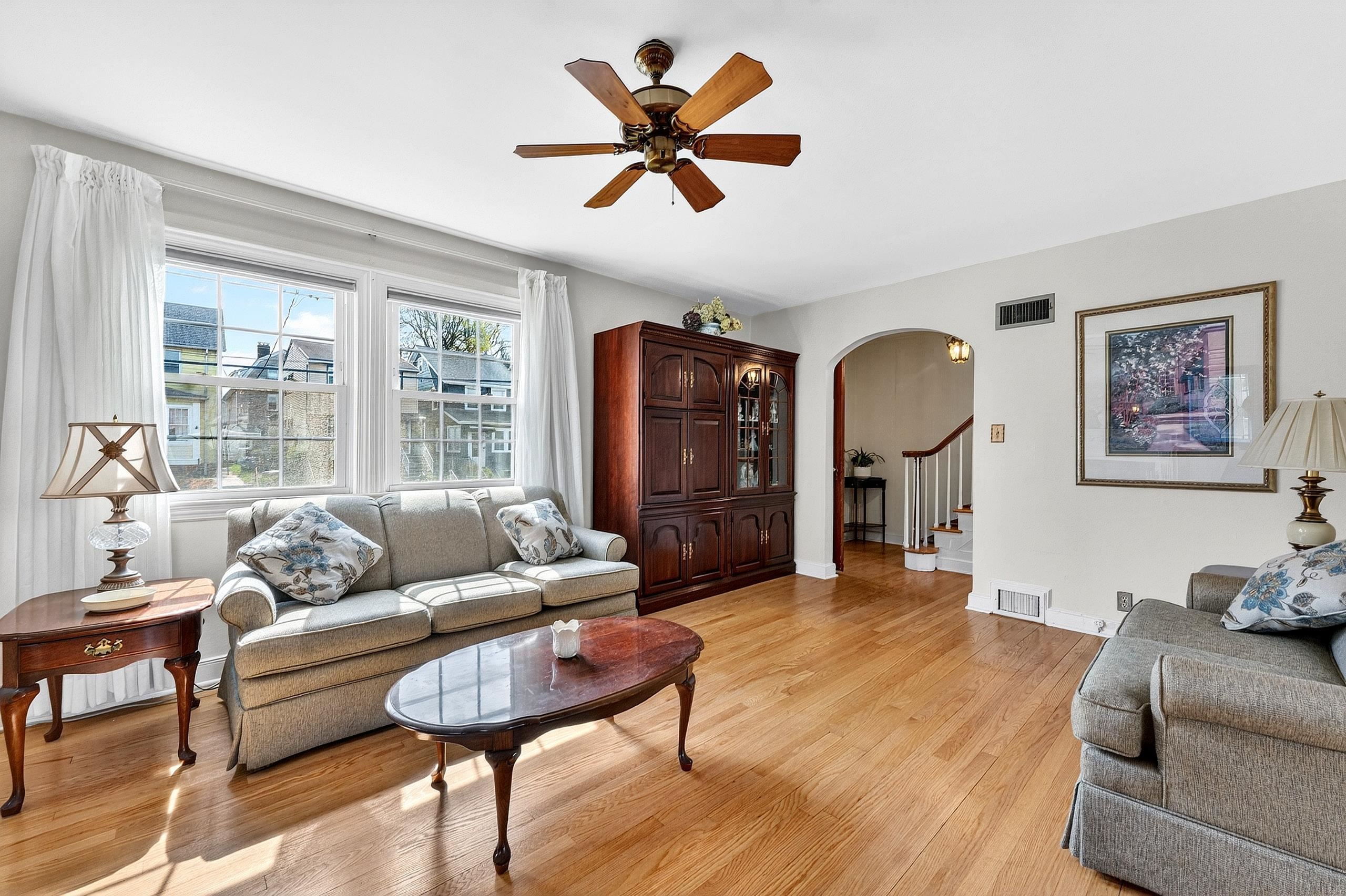 68 ILFORD Avenue, North Arlington Borough, North Arlington, NJ 07031 - Property photo 3 of 37