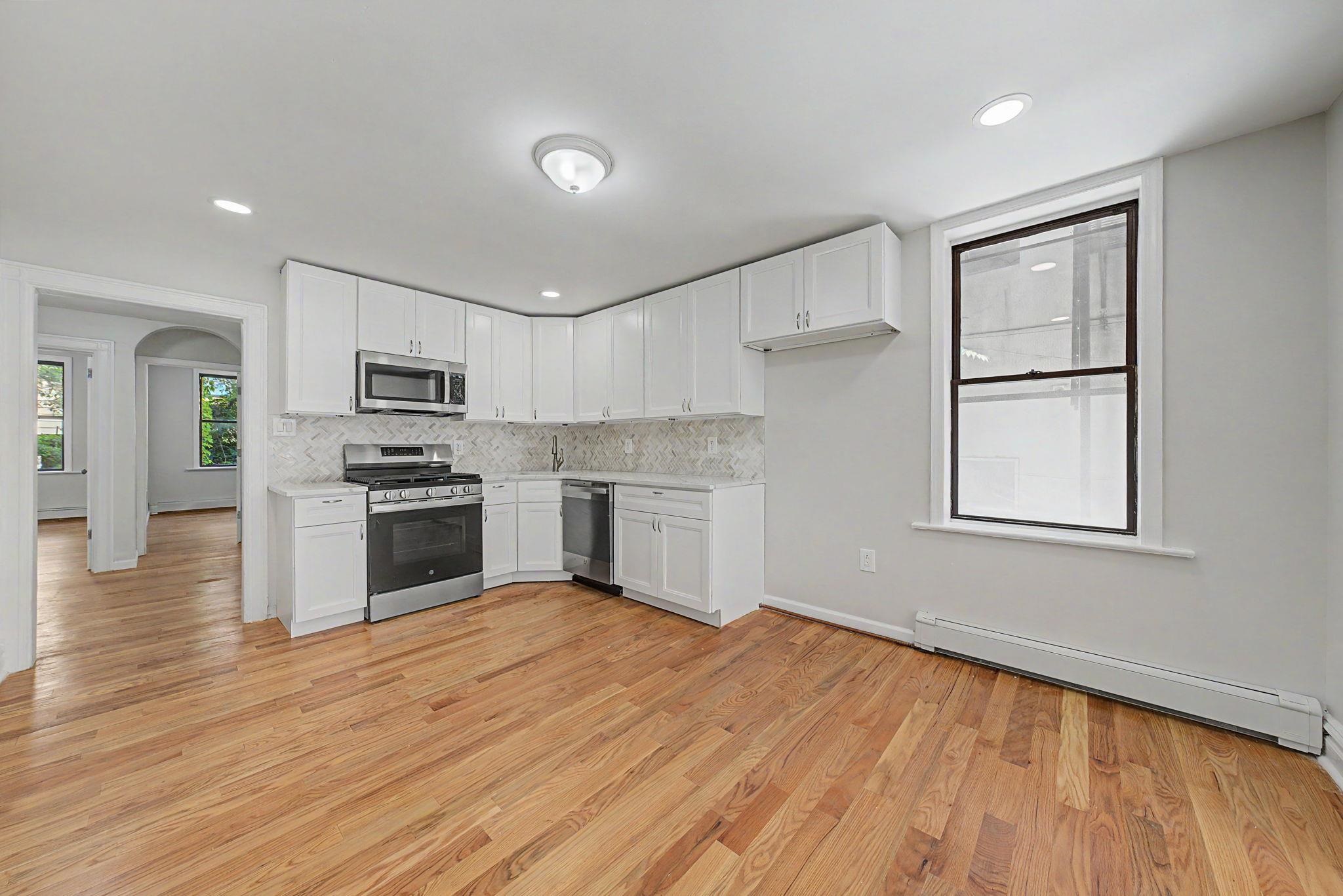 29 CRESCENT Avenue, Jersey City, JC West Bergen, NJ 07304 - Property photo 5 of 48