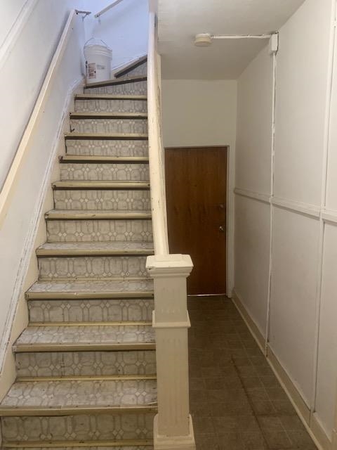 146 WEST SIDE Avenue, Jersey City, JC West Bergen, NJ 07305 - Property photo 3 of 11