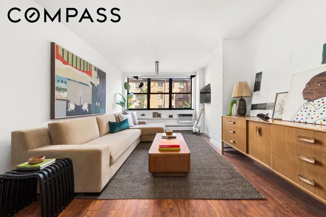 453 West 19th Street #3B, New York, NY 10011