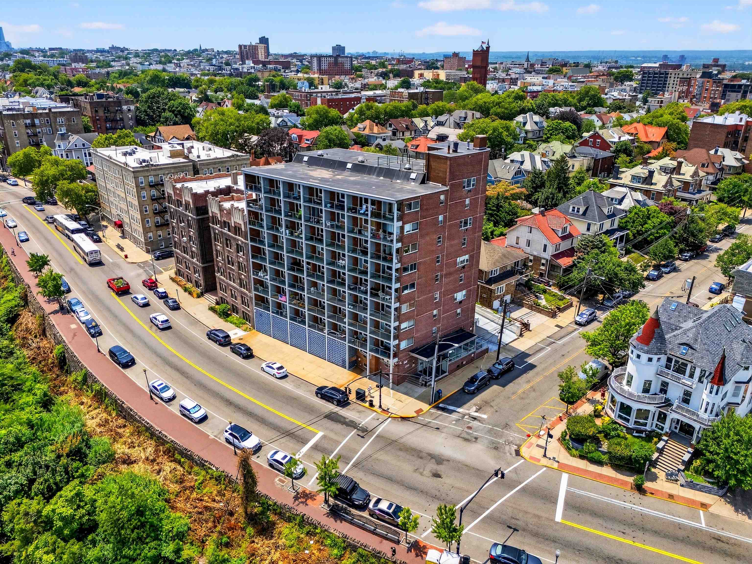 899 Boulevard EAST, Weehawken Township, Weehawken, NJ 07086 - Property photo 2 of 50