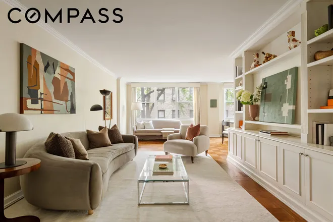 207 East 74th Street #2L, New York, NY 10021