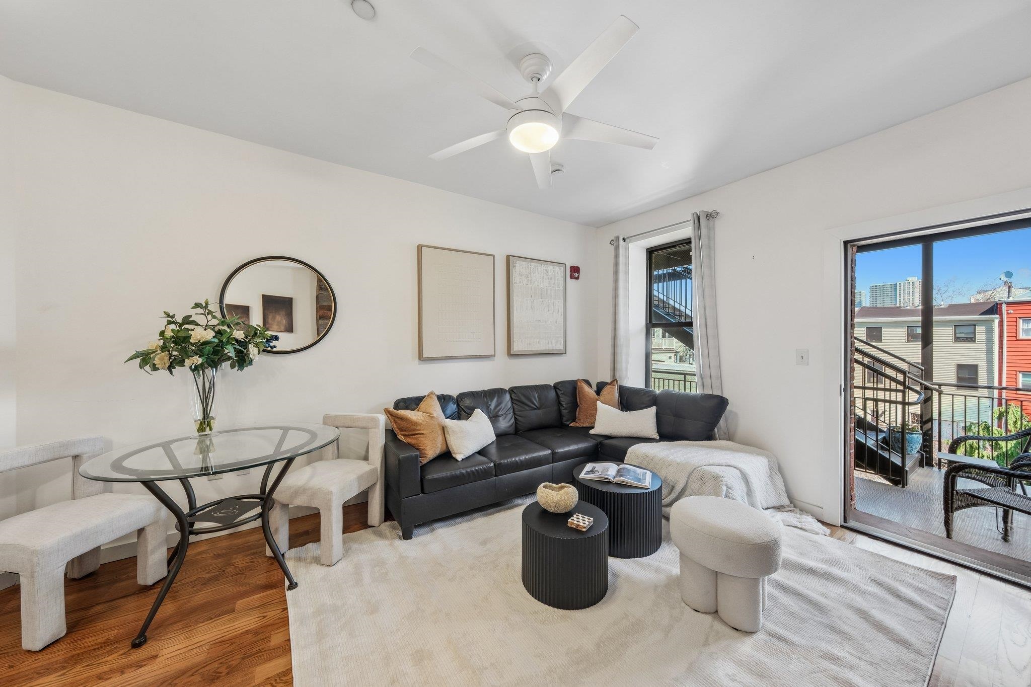 274 6th Street, Jersey City, JC Downtown, NJ 07302 - Property photo 2 of 17
