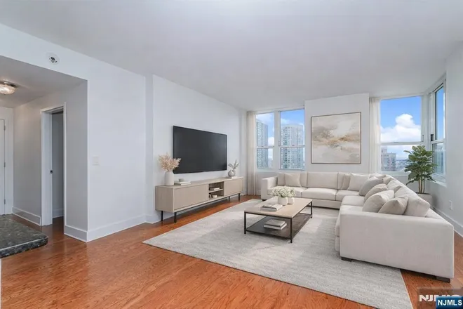 88 Morgan #3701, Jersey City, NJ 07302