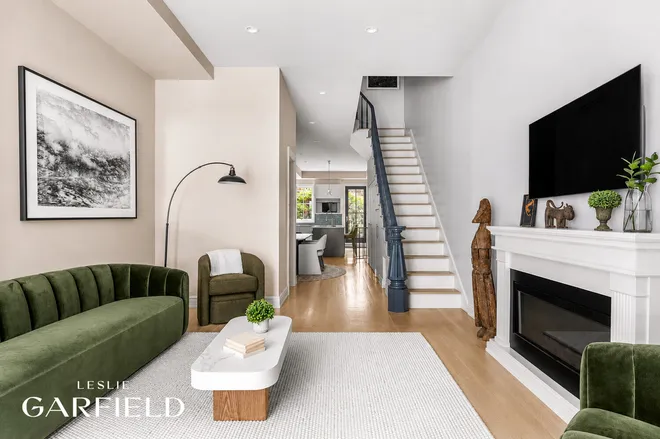 119 East 26th Street, New York, NY 10010