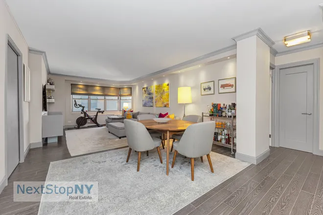 400 East 56th Street #25F, New York, NY 10022