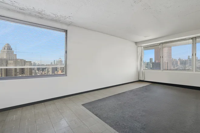 180 Park Row #23D, New York, NY 10007