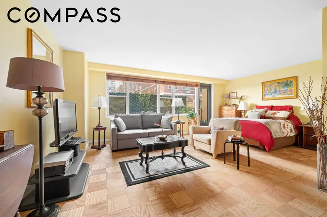165 West 66th Street #2R, New York, NY 10023