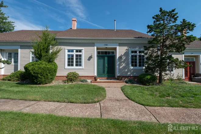 39 Winthrop Road #B, greenbrier /whittingham, NJ 08831