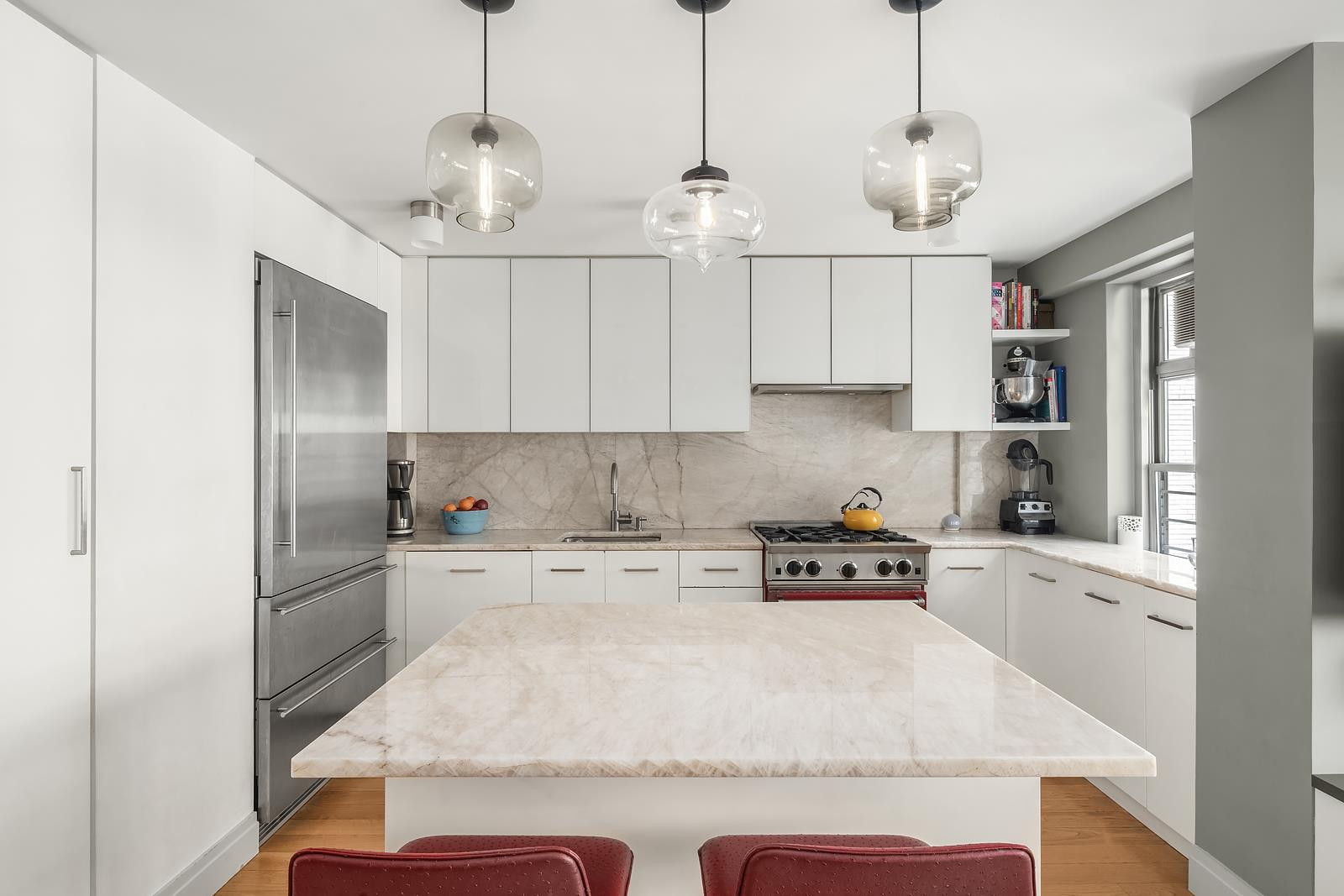 70 East 10th Street #11-J, Greenwich Village, Manhattan, NY 10003 - Property photo 5 of 23