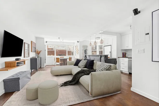 77 East 12th Street #13JK, New York, NY 10003