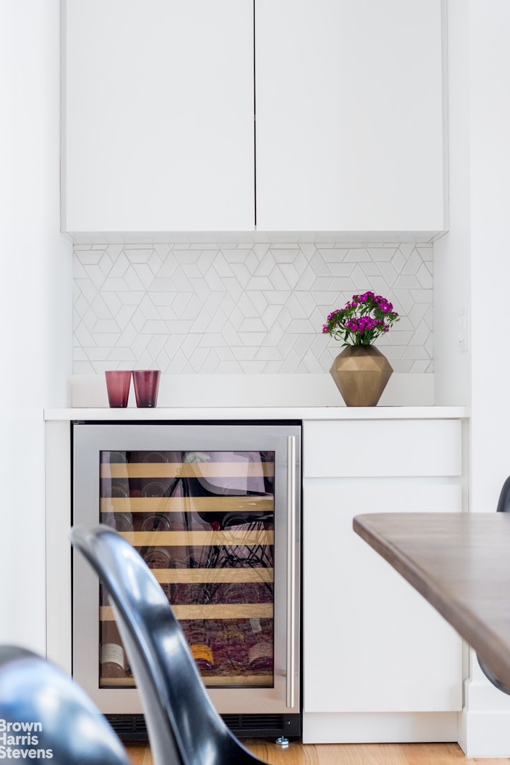 1 MAIN Street #5H, DUMBO, Brooklyn, NY 11201 - Property photo 3 of 21