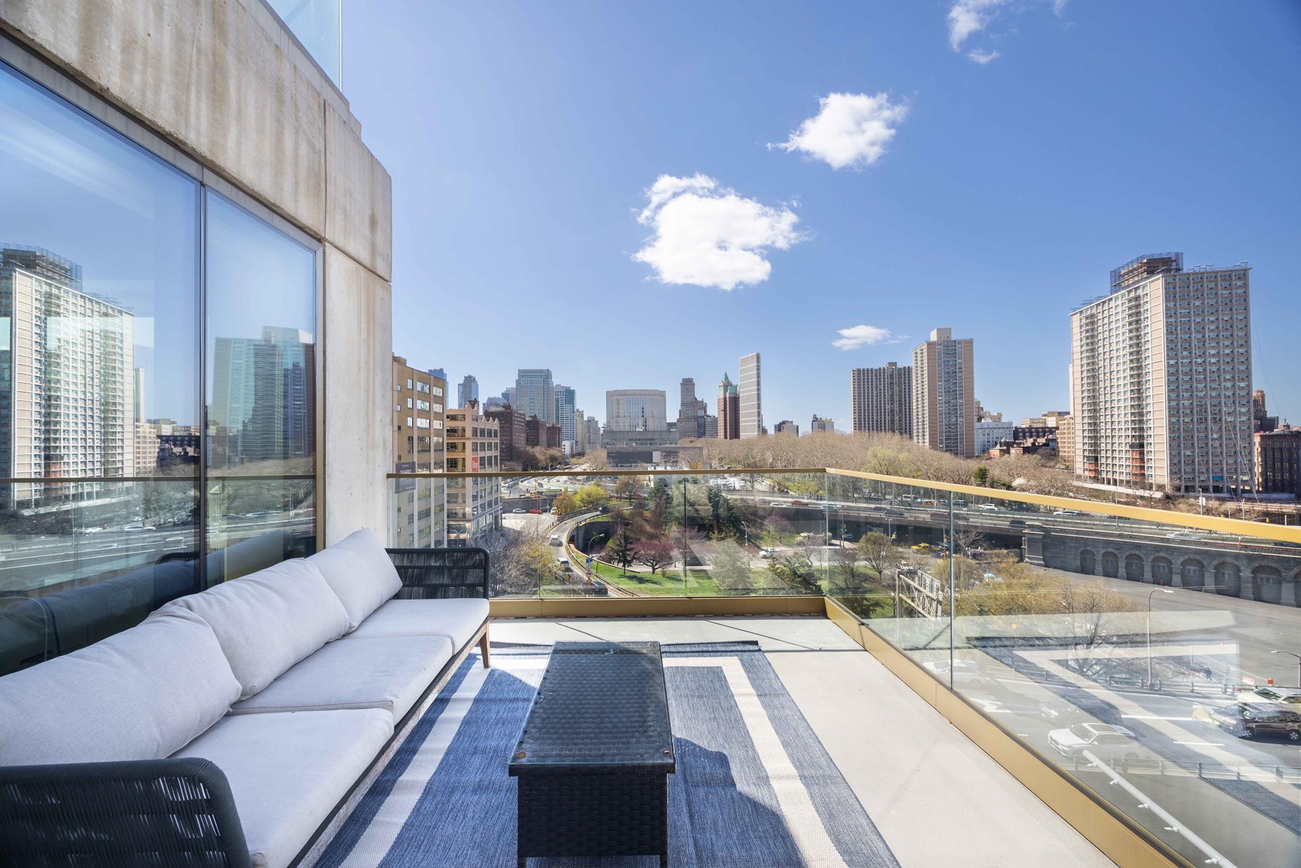 98 Front Street #PH-3E, DUMBO, Brooklyn, NY 11201 - Property photo 2 of 23