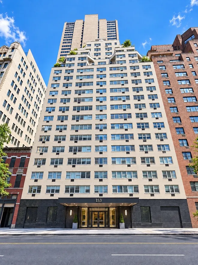 153 East 57th Street #21B, New York, NY 10022