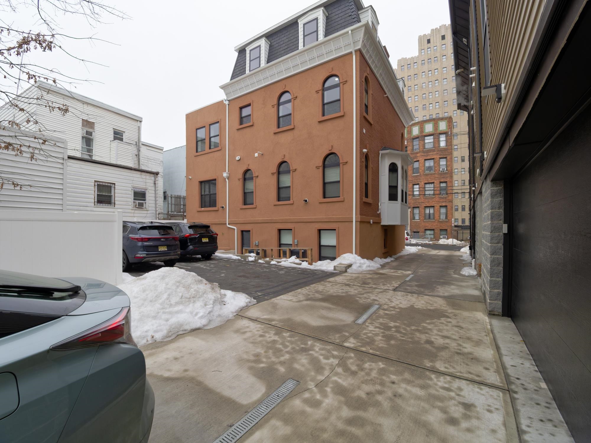 133 CLIFTON Place, Jersey City, JC Journal Square, NJ 07304 - Property photo 5 of 29