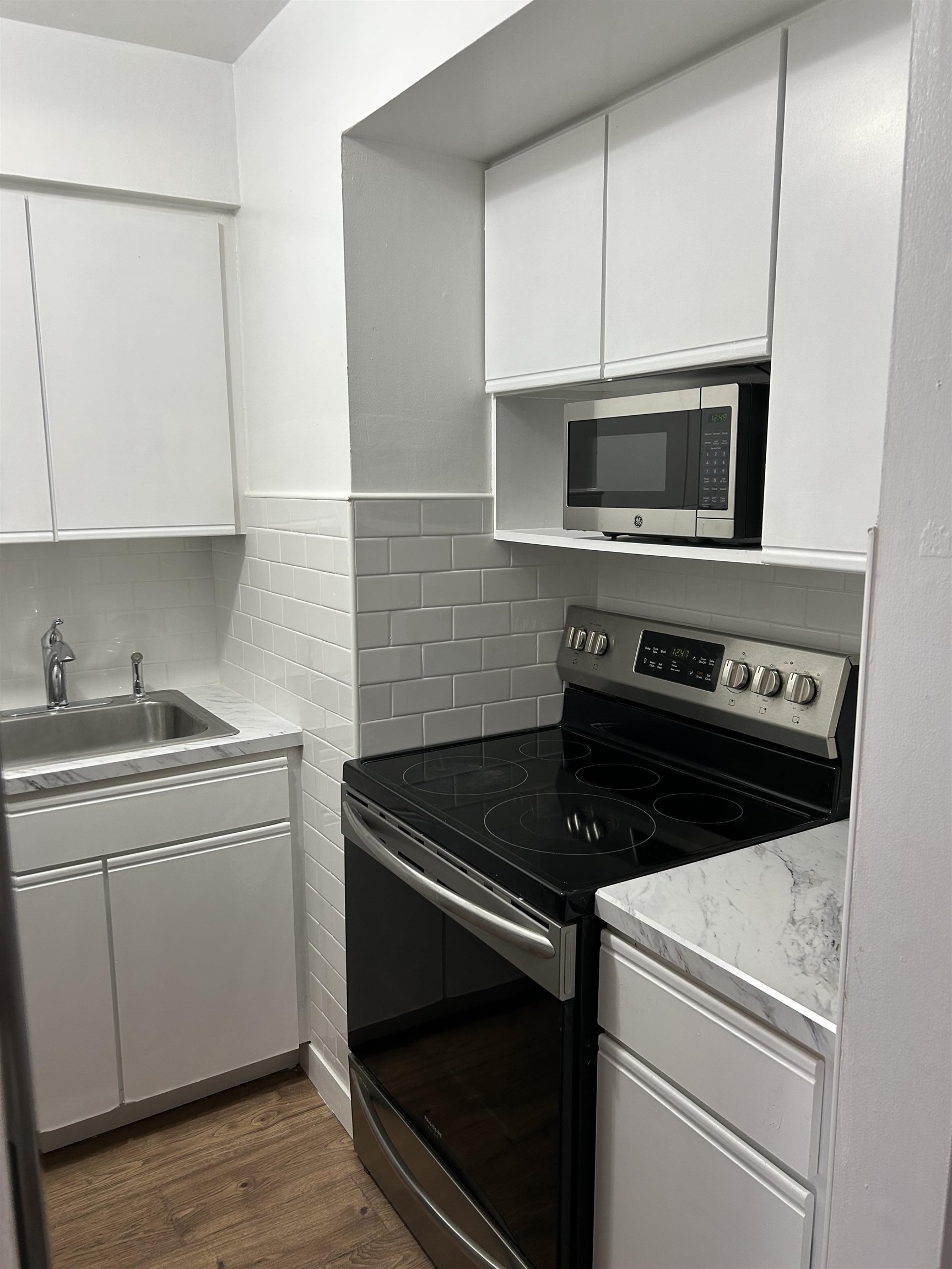 7117 PARK Avenue, North Bergen Township, North Bergen, NJ 07047 - Property photo 2 of 15