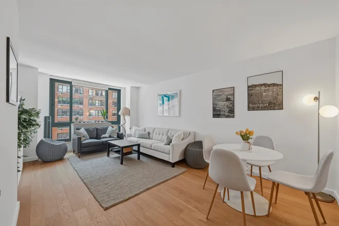 1 Irving Place #V-7C, New York, NY 10003