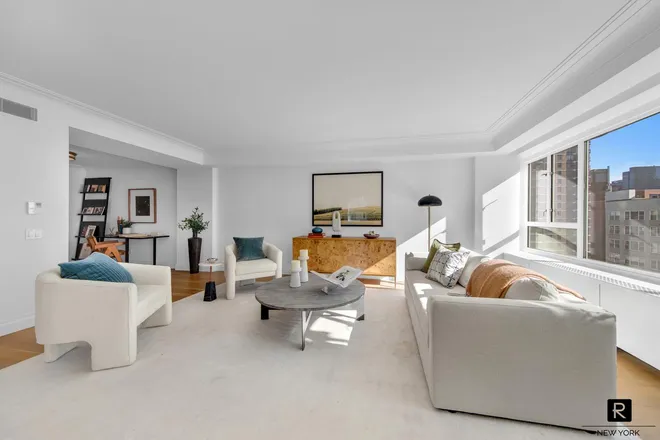 200 East 66th Street #D-1403, New York, NY 10065
