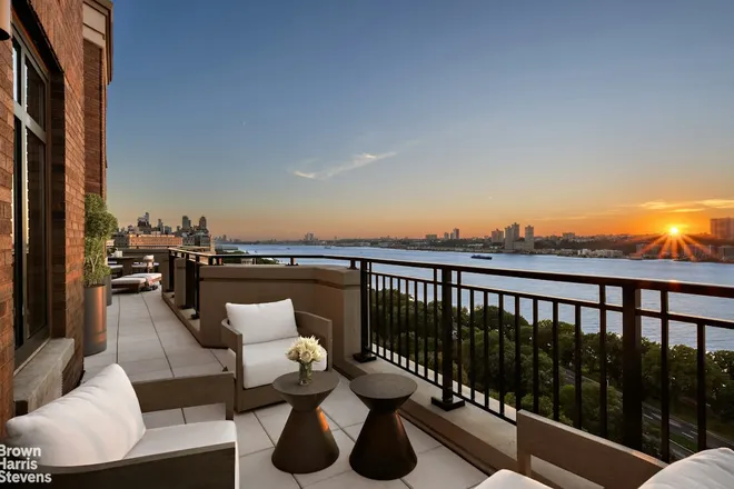 222 RIVERSIDE Drive #PH3A/B, New York, NY 10025
