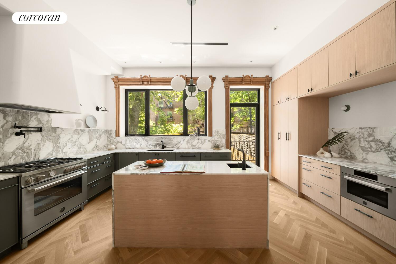 720A QUINCY Street, Stuyvesant Heights, Brooklyn, NY 11221 - Property photo 3 of 20