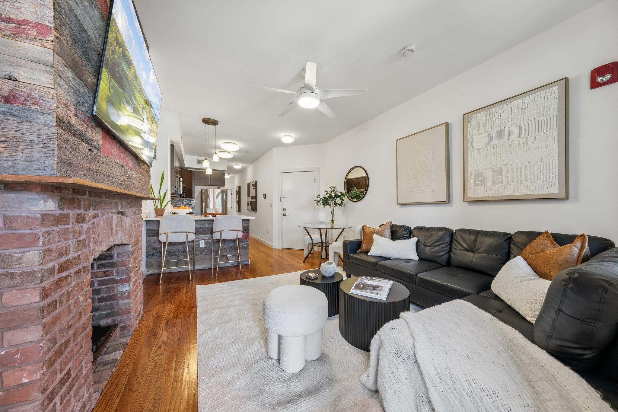 274 6th Street, Jersey City, JC Downtown, NJ 07302 - Property photo 4 of 17