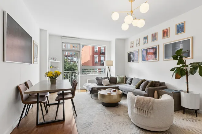 517 West 46th Street #402, New York, NY 10036