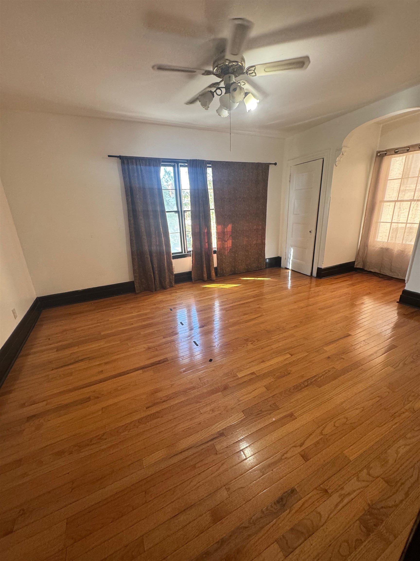 68 DANFORTH Avenue, Jersey City, JC Greenville, NJ 07304 - Property photo 5 of 24