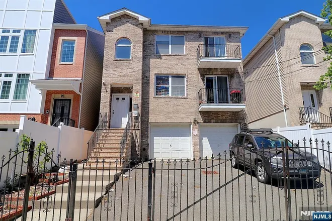 91-93 Chadwick, Newark, NJ 07108