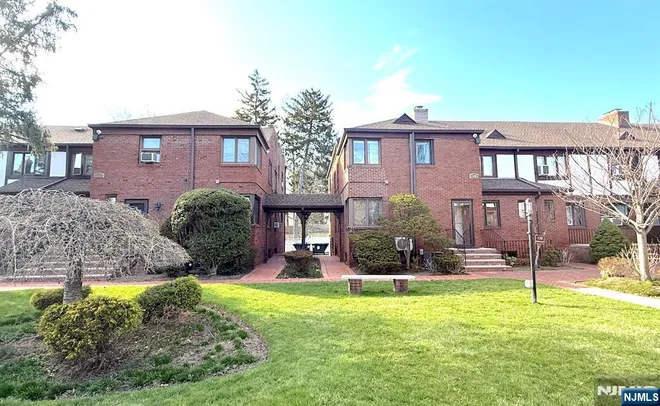 520 Broad #9, Englewood, NJ 07631