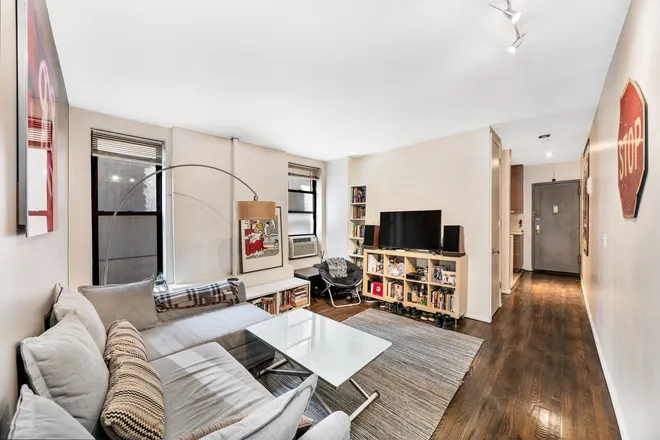246 East 51st Street #17, New York, NY 10022