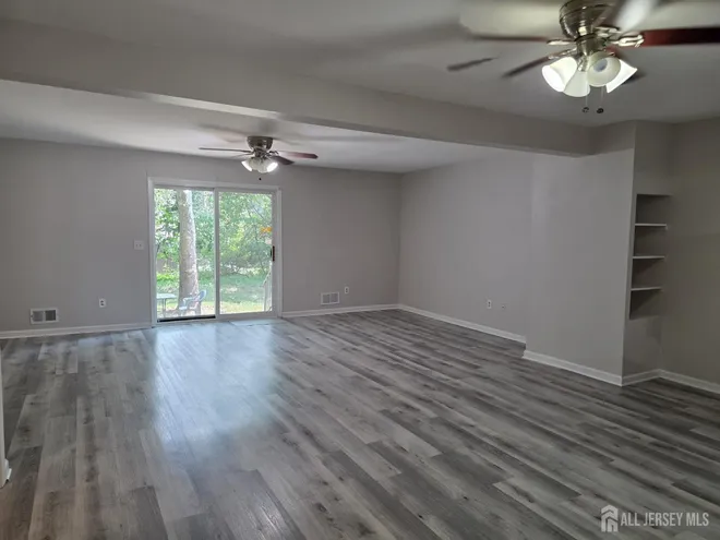 2803 Kent Place, Butter cup Villas, NJ 08844