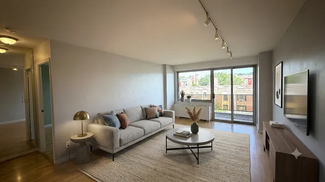 175-01 Hillside Avenue #9G, Jamaica Estates, NY 11432